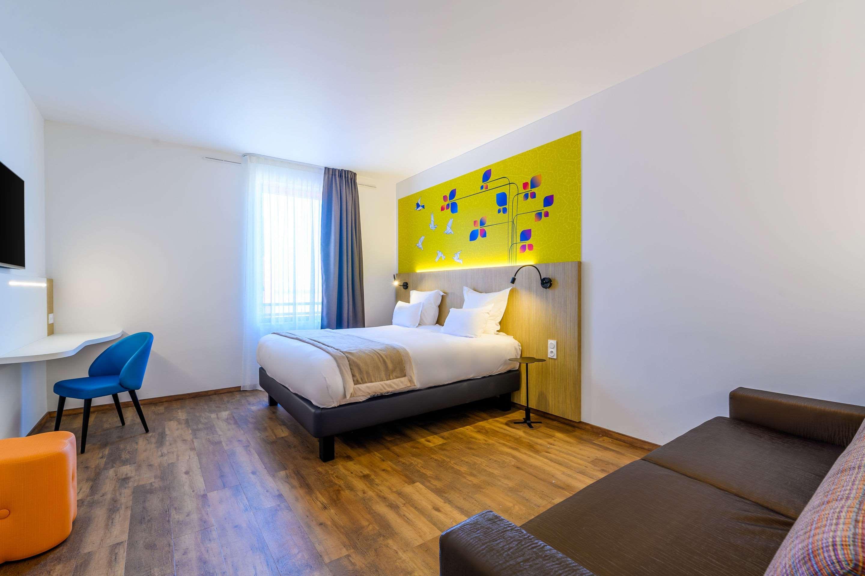 ควอลิตี้ โฮเต็ล อาเมียง ปูแล็งวิล Hotel Poulainville ภายนอก รูปภาพ