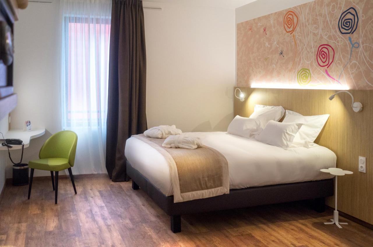 ควอลิตี้ โฮเต็ล อาเมียง ปูแล็งวิล Hotel Poulainville ภายนอก รูปภาพ
